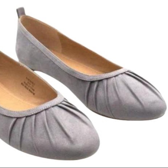Journee Collection grey womens flats - Picture 9 of 9